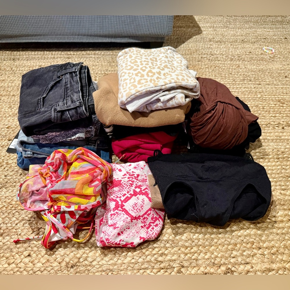 Womens small/medium Clothing Bundle
